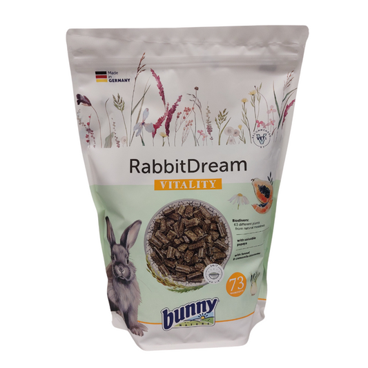 bunnyNature® RabbitDream VITALITY visavertis pašaras suaugusiems triušiams su pankoliais ir ramunėlių žiedais
